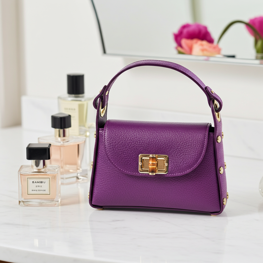 BAMBU – sac à main avec clous en cuir by Laura Di Maggio