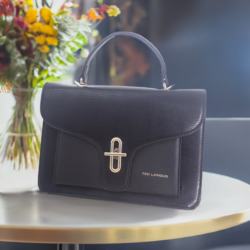 Audrey, l'Élégance Intemporelle : Le Nouveau Sac Cartable Signé Ted Lapidus, , Sac à Elle, Sac, BAGAGE, TED LAPIDUS JACQUES ESTEREL, STEVE MADDEN