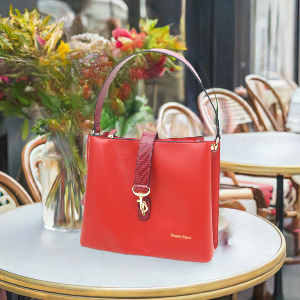 Titre : Nîmes, l'Allure Bohème Chic : Le Nouveau Sac Bourse Signé Jacques Esterel, , Sac à Elle, Sac, BAGAGE, TED LAPIDUS JACQUES ESTEREL, STEVE MADDEN