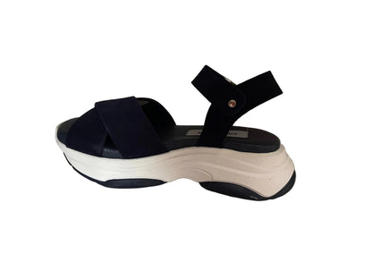 ZOOMER Navy sued Sandales à plateforme by STEVE MADDEN