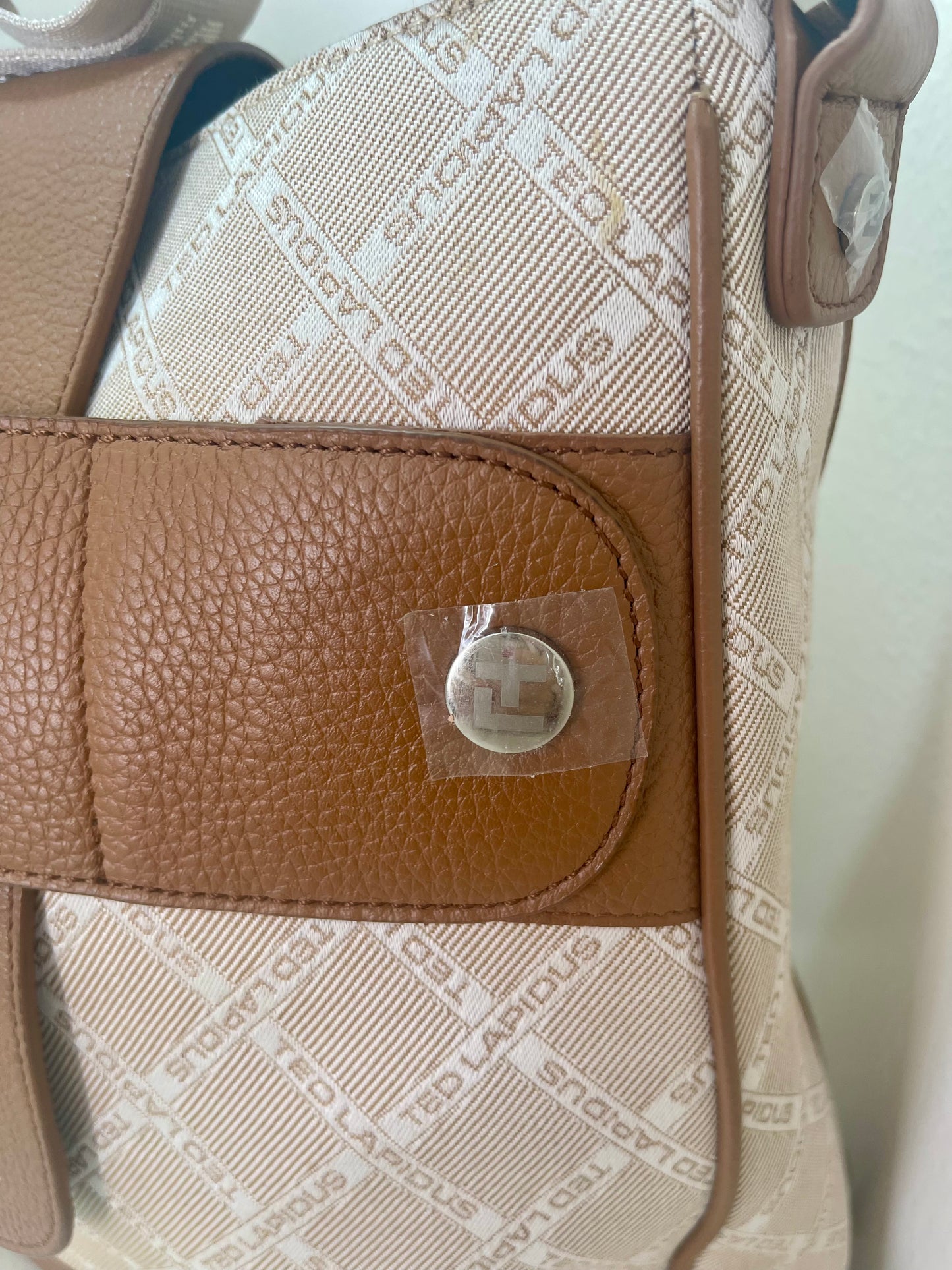 Sac besace Kookla by Ted Lapidus