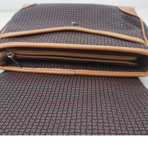 Sac bandouli&egrave;re Fidelio Ted Lapidus : Un classique revisit&eacute;, , Sac &Atilde;&nbsp; Elle, Sac, BAGAGE, TED LAPIDUS JACQUES ESTEREL, STEVE MADDEN