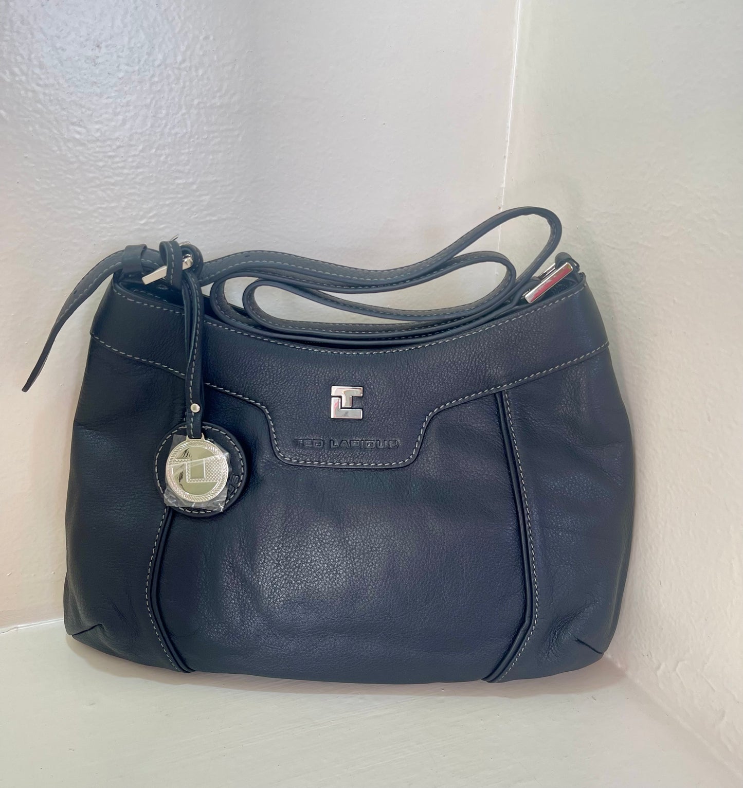 حقيبة نورماندي ماسنجر من تيد لابيدوس