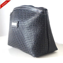 Charger l&#39;image dans la galerie, Trousse Demie Lune Fidelio Ted Lapidus Paris : &Eacute;l&eacute;gance et Praticit&eacute; pour Vos Essentiels Beaut&eacute;, , Sac &Atilde;&nbsp; Elle, Sac, BAGAGE, TED LAPIDUS JACQUES ESTEREL, STEVE MADDEN