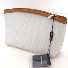 Charger l&#39;image dans la galerie, Trousse Demie Lune Fidelio Ted Lapidus Paris : &Eacute;l&eacute;gance et Praticit&eacute; pour Vos Essentiels Beaut&eacute;, , Sac &Atilde;&nbsp; Elle, Sac, BAGAGE, TED LAPIDUS JACQUES ESTEREL, STEVE MADDEN