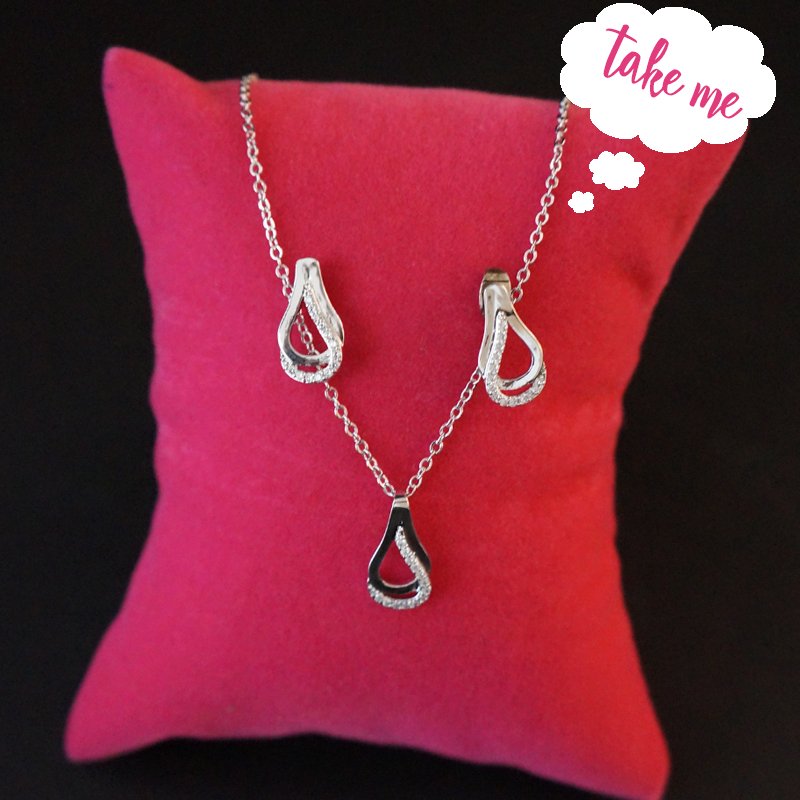 L'éclat de l'amour : Un ensemble acier et zircon Jacques Esterel pour la Saint-Valentin, ACIER ARGENTE, Sac Ã  Elle, Sac, BAGAGE, TED LAPIDUS JACQUES ESTEREL, STEVE MADDEN
