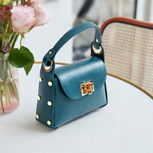 تحميل الصورة إلى المعرض ، BAMBU &ndash; sac &agrave; main avec clous en cuir by Laura Di Maggio, , Sac &Atilde;&nbsp; Elle, Sac, BAGAGE, TED LAPIDUS JACQUES ESTEREL, STEVE MADDEN