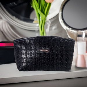 Trousse Demie Lune Fidelio Ted Lapidus Paris : &Eacute;l&eacute;gance et Praticit&eacute; pour Vos Essentiels Beaut&eacute;, , Sac &Atilde;&nbsp; Elle, Sac, BAGAGE, TED LAPIDUS JACQUES ESTEREL, STEVE MADDEN
