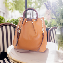 Charger l&#39;image dans la galerie, Sac &agrave; Dos et Porte-Main Gretel by Ted Lapidus  Le 3-en-1 Parfait, , Sac &Atilde;&nbsp; Elle, Sac, BAGAGE, TED LAPIDUS JACQUES ESTEREL, STEVE MADDEN