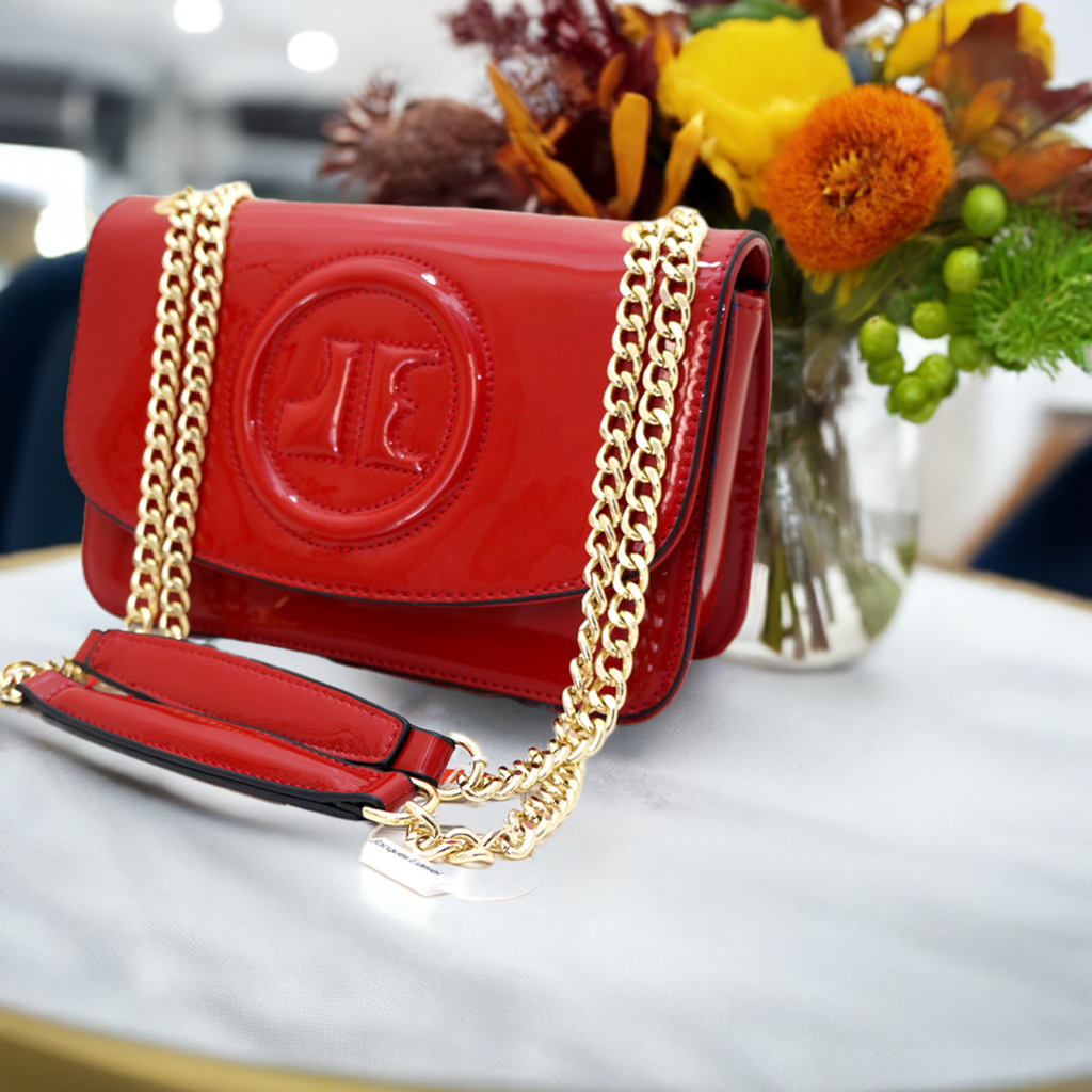 Sac Constance Chainette rouge by Jacques Esterel : Élégance et modernité, ROUGE, Sac Ã  Elle, Sac, BAGAGE, TED LAPIDUS JACQUES ESTEREL, STEVE MADDEN