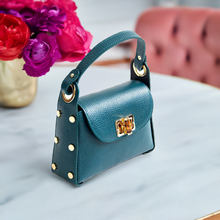 تحميل الصورة إلى المعرض ، BAMBU &ndash; sac &agrave; main avec clous en cuir by Laura Di Maggio, , Sac &Atilde;&nbsp; Elle, Sac, BAGAGE, TED LAPIDUS JACQUES ESTEREL, STEVE MADDEN