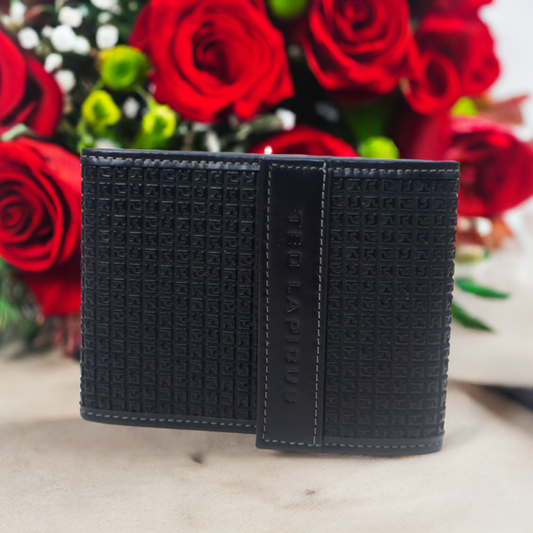 Offrez l'&eacute;l&eacute;gance &agrave; l'&eacute;tat pur avec le porte-ch&eacute;quier porte carte Fidelio by Ted Lapidus, , Sac &Atilde;&nbsp; Elle, Sac, BAGAGE, TED LAPIDUS JACQUES ESTEREL, STEVE MADDEN