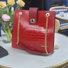 تحميل الصورة إلى المعرض ، Sac Boston effet croco Ted Lapidus : L&#39;&eacute;l&eacute;gance sauvage, , Sac &Atilde;&nbsp; Elle, Sac, BAGAGE, TED LAPIDUS JACQUES ESTEREL, STEVE MADDEN