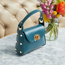 تحميل الصورة إلى المعرض ، BAMBU &ndash; sac &agrave; main avec clous en cuir by Laura Di Maggio, , Sac &Atilde;&nbsp; Elle, Sac, BAGAGE, TED LAPIDUS JACQUES ESTEREL, STEVE MADDEN