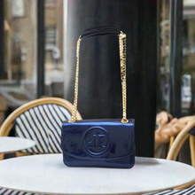 تحميل الصورة إلى المعرض ، Sac Constance Chainette by Jacques Esterel : &Eacute;l&eacute;gance et modernit&eacute;, , Sac &Atilde;&nbsp; Elle, Sac, BAGAGE, TED LAPIDUS JACQUES ESTEREL, STEVE MADDEN