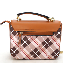 تحميل الصورة إلى المعرض ، Sac Trotteur Agustina by Jacques Esterel : L&#39;&eacute;l&eacute;gance au rendez-vous, , Sac &Atilde;&nbsp; Elle, Sac, BAGAGE, TED LAPIDUS JACQUES ESTEREL, STEVE MADDEN