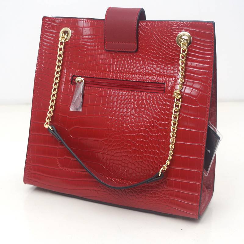 Sac Boston effet croco Ted Lapidus : L'&eacute;l&eacute;gance sauvage, , Sac &Atilde;&nbsp; Elle, Sac, BAGAGE, TED LAPIDUS JACQUES ESTEREL, STEVE MADDEN